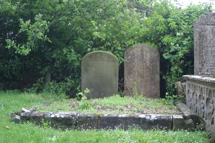 Quekett family graves
