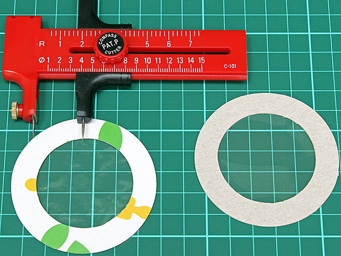 Compass cutter and annular card mounts for retarders