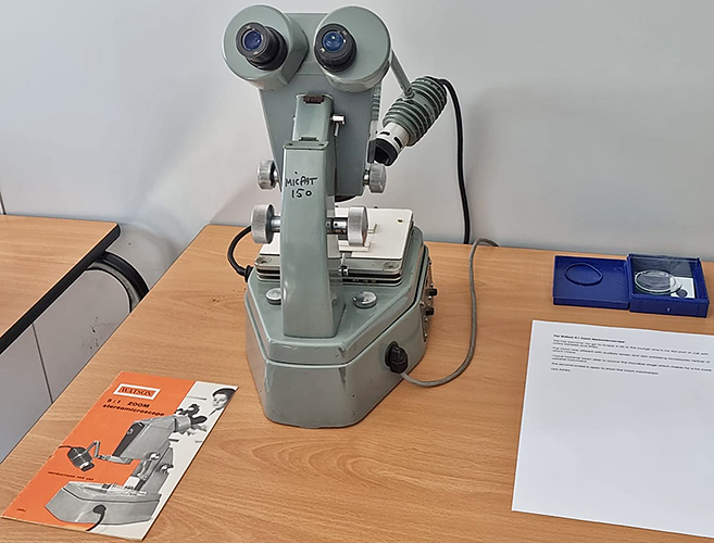Watson 5:1 Zoom Stereomicroscope