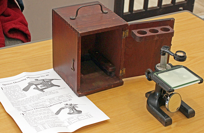 Spencer Dissecting Microscope
