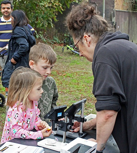 Lisa Ashby with children