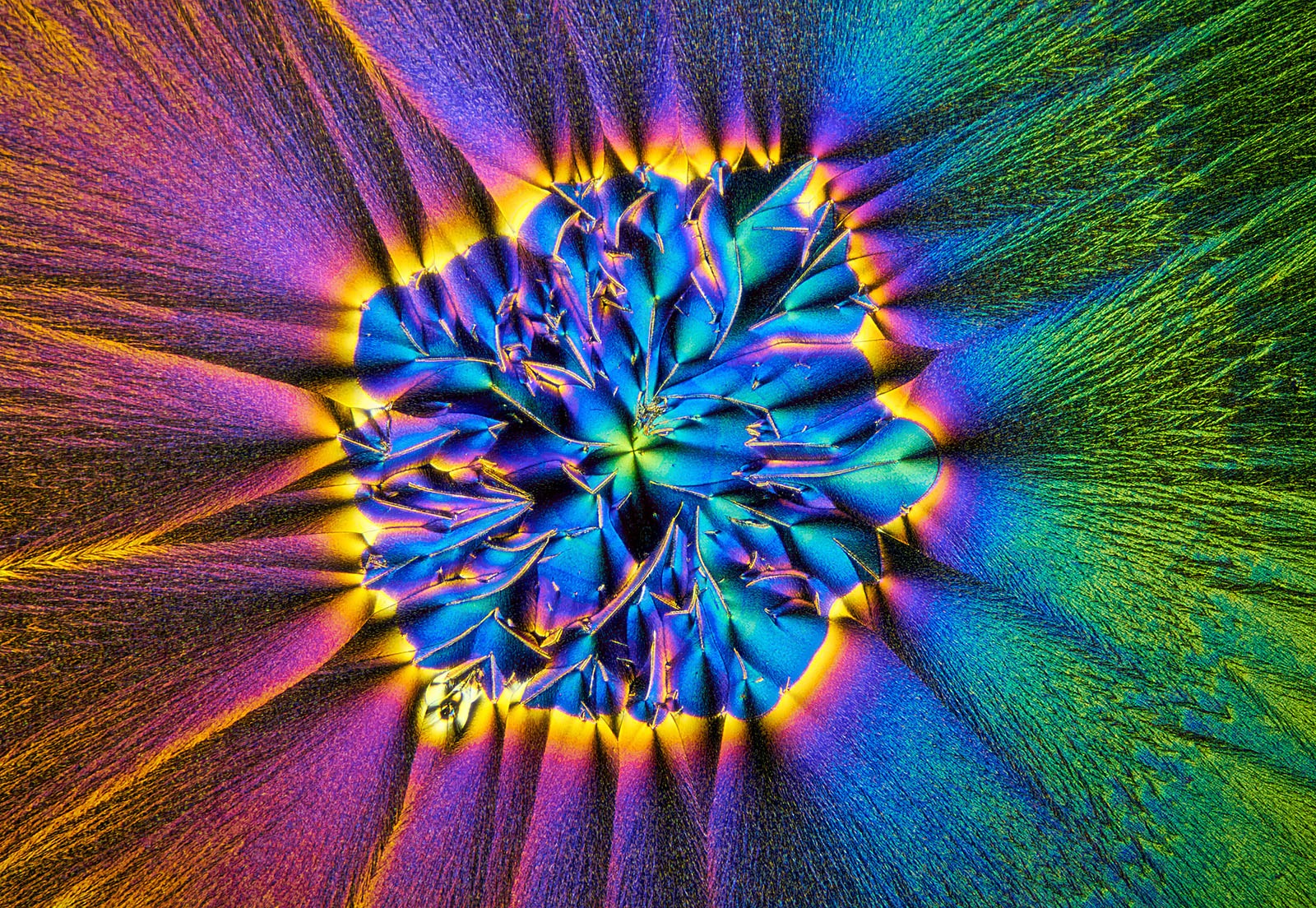 Mixed crystal structure